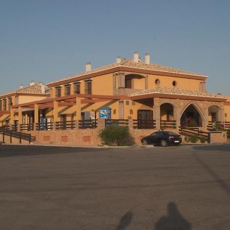 Hotel-Restaurante Cerrillo San Marcos Diezma Exteriér fotografie