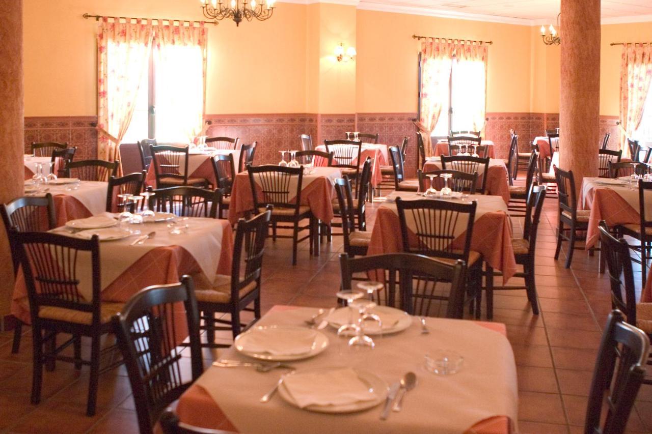 Hotel-Restaurante Cerrillo San Marcos Diezma Exteriér fotografie